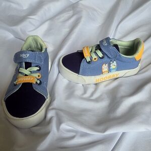 Kids Blue Hooray Canvas Sneakers Size Toddler 6